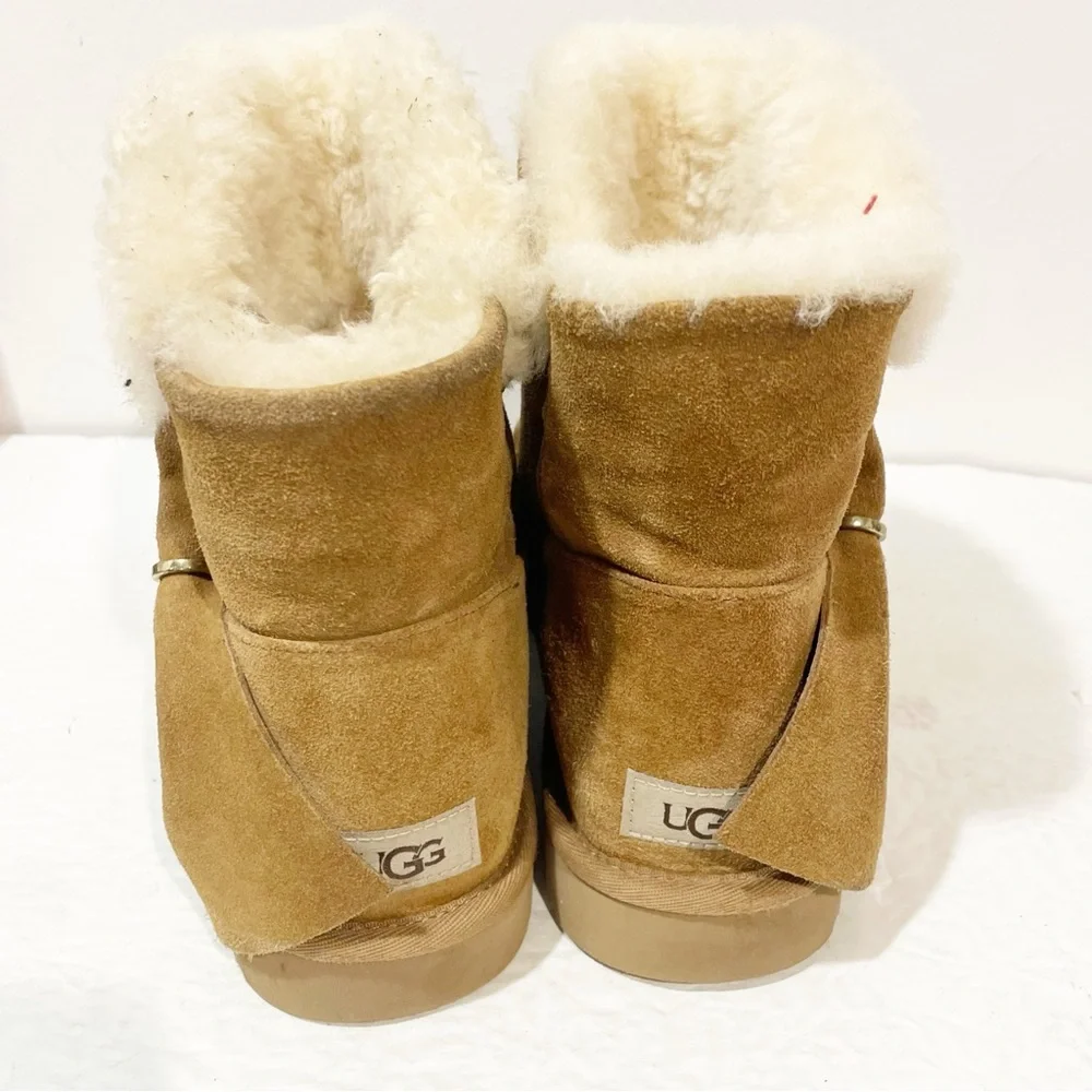 Ugg Womens Size 11 Chestnut Brown Leather Classic‎ Mini Twist Boot